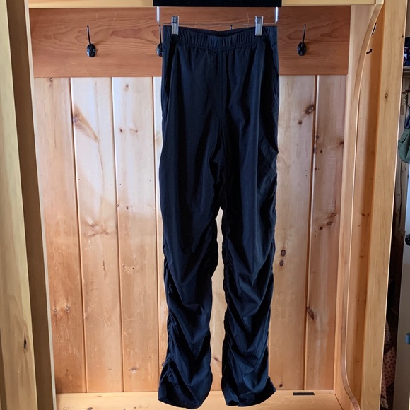 lululemon athletica Pants - Lululemon athletica Black Ruched Track Pants Size S